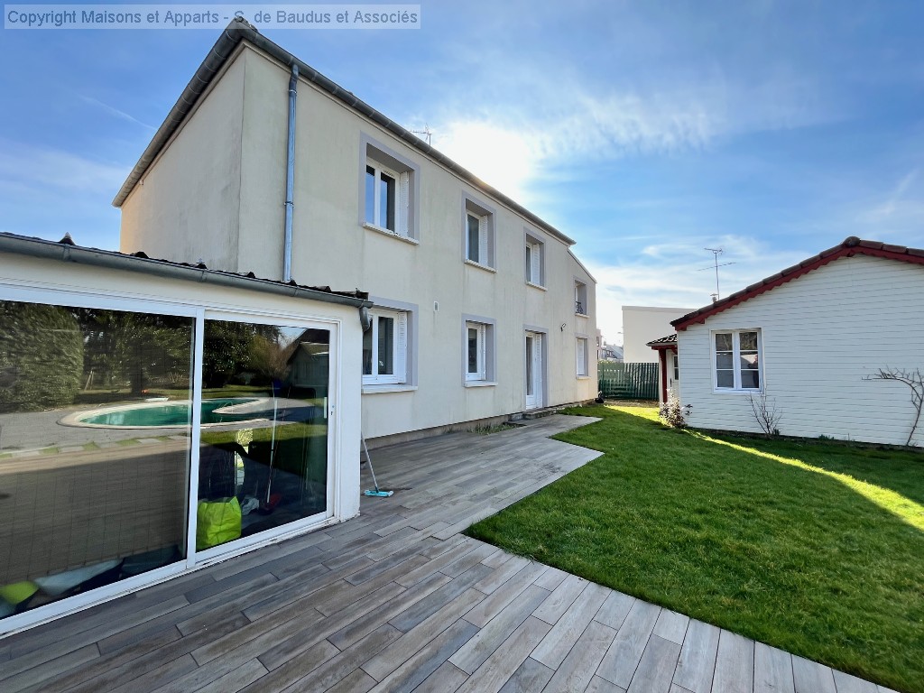 Maison à vendre, OLIVET, 206,4 m², 7 pièces